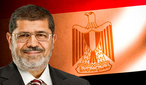 اختبار جديد لمرسي في ميدان التحرير غداً بعد إصداره الاعلان الدستوري