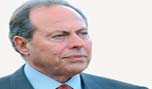 
لحود: لرفع الحصانة عن اي نائب مرتكب يخرق الدستور ويحرض على قتل مواطنين في دولة شقيقة
