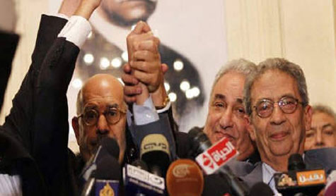 المعارضة المصرية تؤكد التلاعب بنتائج الإستفتاء وتدعو لمظاهرة مليونية "إسقاط مشروع الدستور" 