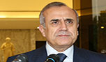 سليمان يهنئ البطريرك اليازجي ويشدد على ضرورة تحييد لبنان عن تداعيات ما يحصل في الخارج