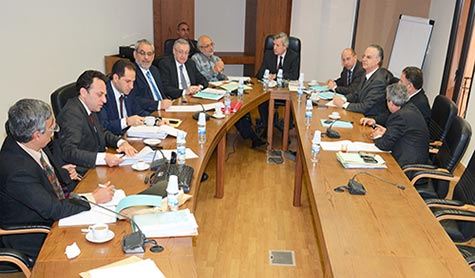 اللجنة الفرعية ترفع تقريرها الى بري