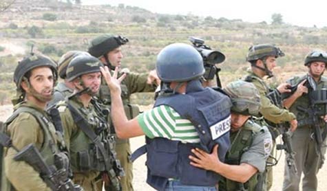 الصحافيون المقدسيون: إصرار على أداء الرسالة رغم الاستهداف الصهيوني