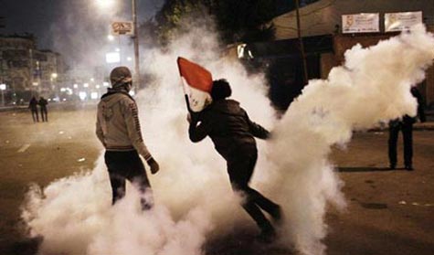 مصر: قتل وسحل متظاهرين باشتباكات مع الأمن