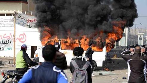 أزمتا السولار والأمن يشعلان مصر .. 