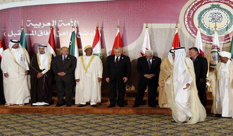 القمة العربية: فلوكلور وتآمر متواصل
