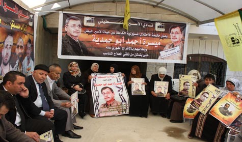 مناشدات عاجلة لإنقاذ الأسير &rsquo;أبو حمدية&rsquo; من الموت 