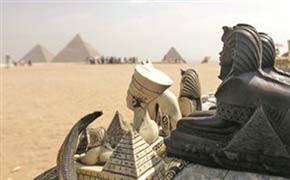 مواقف مرحبة بأول رحلة سياحية ايرانية في القاهرة .. وخبراء يعتبرونها مكسب ثوري