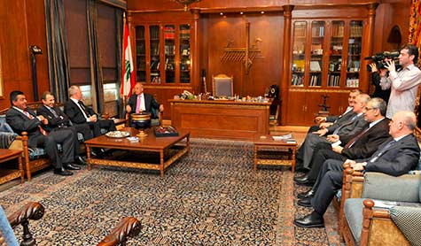 الأكثرية تتجّه بموقف موحّد الى الاستشارات