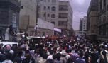 اليمن تشييع القيادي الشاب في حزب الإصلاح ..ولجنة الشؤون العسكرية تخلي مخيمات ميدان التحرير
