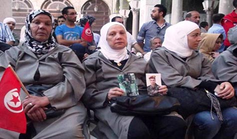 اعتذرن لأسر شهداء سوريا وطالبن بالعفو عن أبنائهن