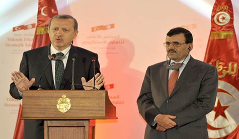 الاحتجاجات تلاحق أردوغان إلى تونس بسب مواقفه