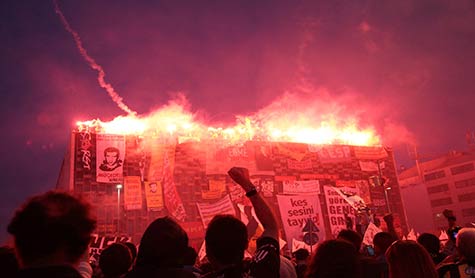 أردوغان يهدد.... والمتظاهرون يصعدون  