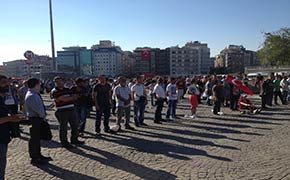 &rsquo;تقسيم &rsquo; رمز المعارضين ... وميدان المحتجين الصامتين