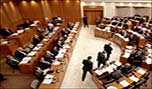 عريضة تقتدي بسابقة 2005 تفتح أبــواب المجلس؟ 