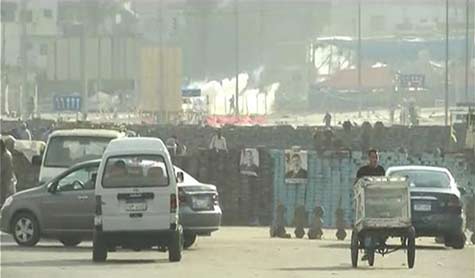 الأمن المصري يباشر بفض اعتصامي العدوية والنهضة