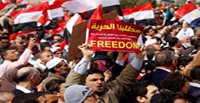 انقسام بين القوى الثورية المصرية إزاء قانون التظاهر 