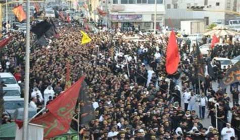 آلاف السعوديين يحيون العاشر من محرم
