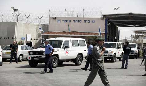 الدفعة الثالثة من قدامى الأسرى الفلسطينيين إلى الحرية