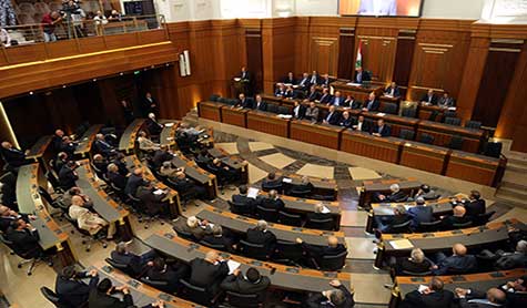 ساحة النجمة تحشد نوابها لمؤازرة غزة والموصل
