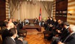جنبلاط بعد لقائه الحريري :انتخاب رئيس للجمهورية ضروري جدا ضمانة للبنان  