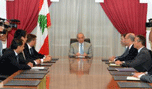 بري أثار مع سفراء الدول الخمس وبلامبلي المخاطر المهددة للبنان ودعم الجيش وتلبية الحاجات الملحة سريعاً