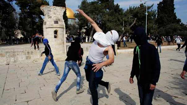 مواجهات بين الفلسطينيين والصهاينة في الأقصى