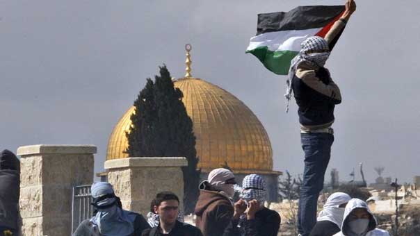 يوم غضب في فلسطين نصرة للأقصى.. وجرحى في مواجهات مع الاحتلال بالقدس والضفة 