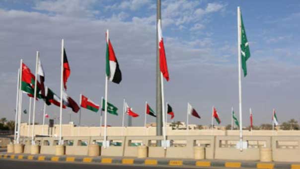 هل استعيض عن قمة الدوحة بقمة خليجية اليوم في الرياض؟
