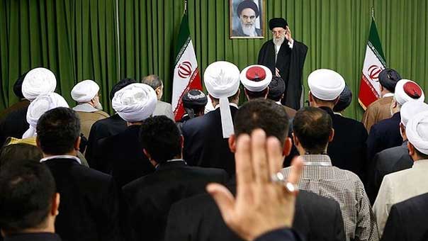 الإمام الخامنئي: أميركا والدول الأوروبية استخدمت طاقاتها لإخضاع إيران ولم تفلح
