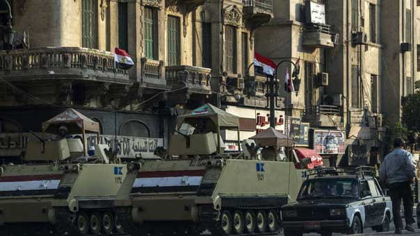 جمعة &rsquo;رفع المصاحف&rsquo; بمصر.. تفجيرات وقتلى وجرحى ومئات المعتقلين 