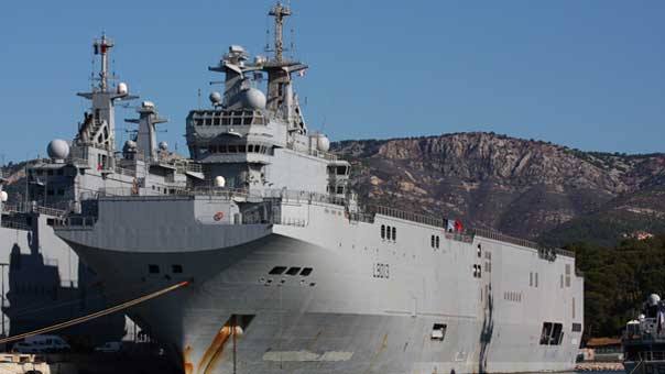 روسيا لفرنسا: إما الأموال أو الميسترال