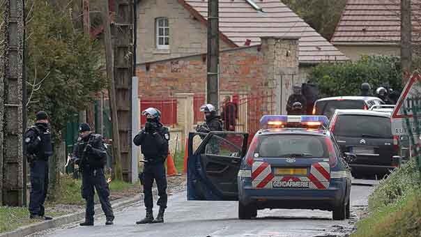 تظاهرة دولية حاشدة في باريس استنكاراً للهجوم على صحيفة &rsquo;شارلي ايبدو&rsquo;
