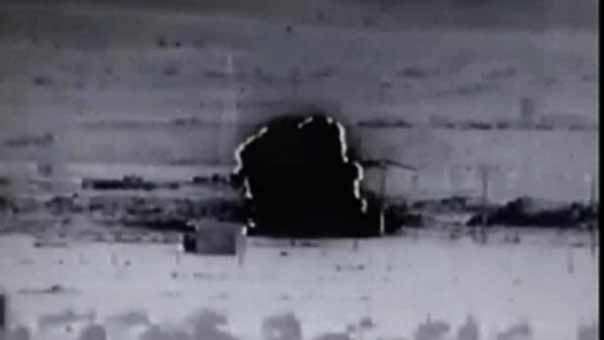 بالفيديو .. قتلى المسلحين بالعشرات في كمين للجيش السوري بمحاذاة طريق السويداء ـ دمشق