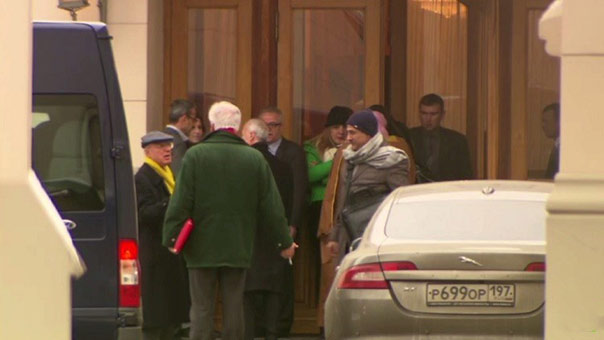 انطلاق المحادثات بين موفدي الحكومة السورية وممثلي المعارضة في موسكو