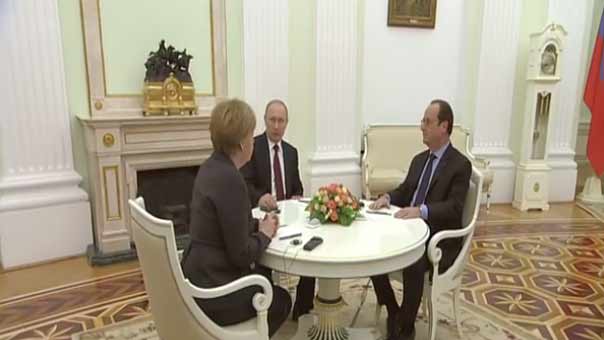 اتفاق بين بوتين وميركل وهولاند حول التحضير لخطة سلام لاوكرانيا