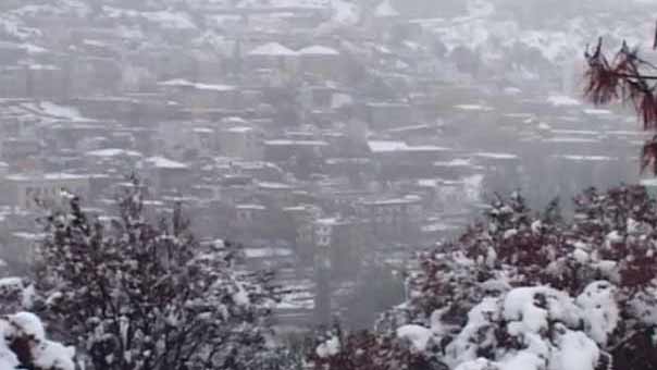انحسار العاصفة &rsquo;يوهان&rsquo; تدريجياً .. وتساقط الثلوج على ارتفاعات مختلفة