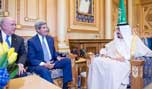 الملك السعودي يلتقي جون كيري في الرياض لبحث أزمات المنطقة