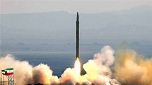 ايران تزيح الستار عن صاروخ &rsquo;سومار&rsquo; البري بعيد المدى