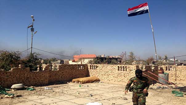 القوات العراقية تدخل تكريت وترفع العلم الوطني على المستشفى العسكري وسط المدينة