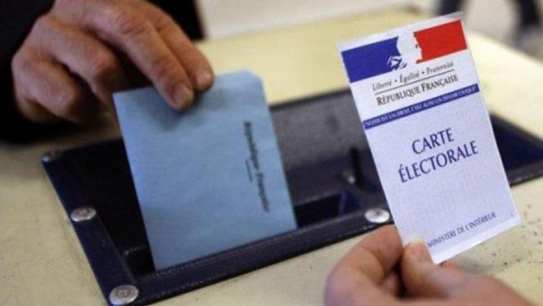 فرنسا: هزيمة رابعة للاشتراكيين خلال عام.. تخوّف من هزيمة هولاند في انتخابات الرئاسة 2017