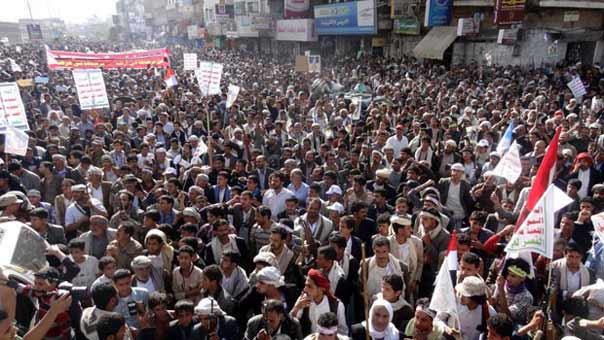 تواصل التظاهرات الحاشدة والضخمة في عدد من دول العالم رفضاً للعدوان السعودي الاميركي على اليمن