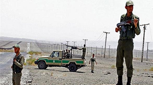 استشهاد 8 جنود إيرانيين خلال اشتباكات مع إرهابيين على الحدود الباكستانية 