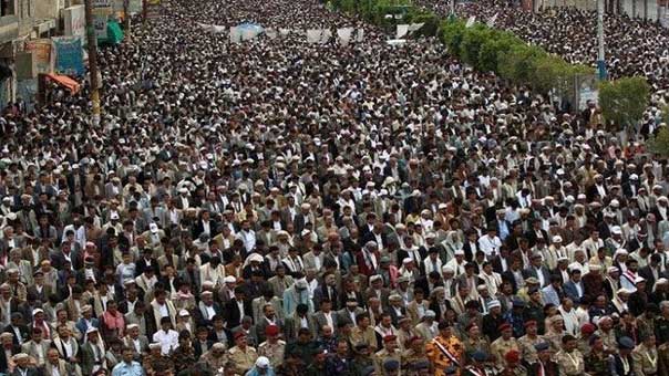 مسيرة مليونية في ساحة التغيير بالعاصمة اليمنية صنعاء
