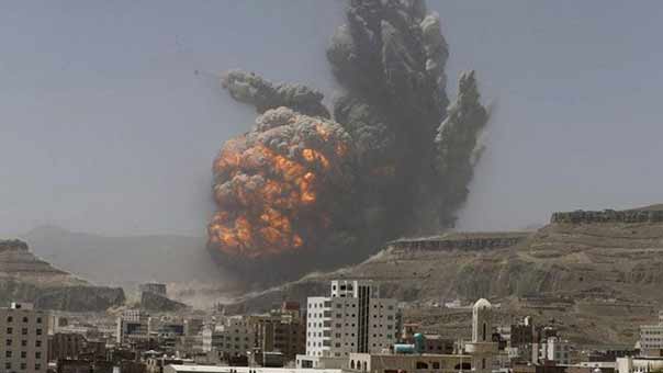 واشنطن تدافع عن تزويدها الرياض بقنابل محرمة دولياً