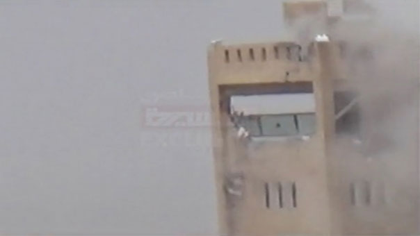 عشرات القتلى والجرحى من الجنود السعوديين في كمين نفذه ابناء القبائل اليمنية عند الحدود مع السعودية