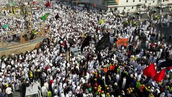 القطيف تشيع شهداء مسجد الإمام الحسين &rsquo;ع&rsquo; والداخلية تكشف أن منفذ التفجير سعودي الجنسية