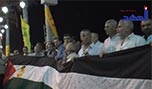 جمع آلاف التوقيعات من أبناء صور على راية فلسطينية عملاقة