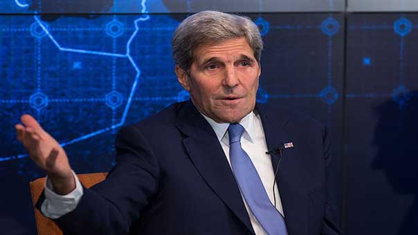 كيري: الدولار لن يصبح العملة الاحتياطية العالمية حال إلغاء الاتفاق النووي مع إيران