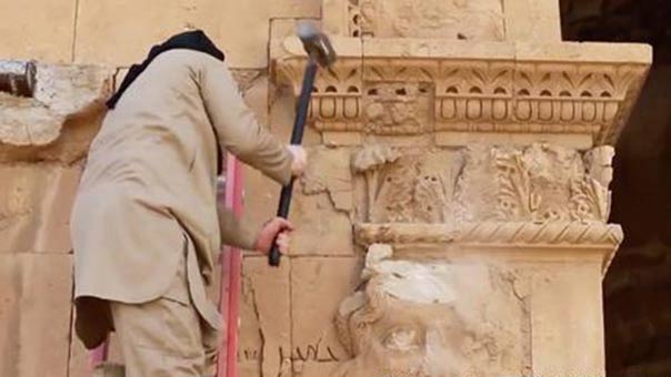 &rsquo;داعش&rsquo; يفجّر معبد &rsquo;بعلشمين&rsquo; في تدمر الأثرية.. واليونيسكو تندّد