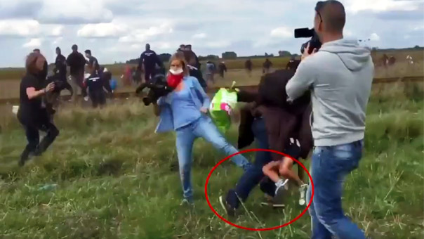 هكذا يعامل الغرب اللاجئين السوريين بعنصرية